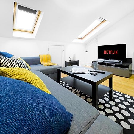 Charming London Home, Opp Arnos Grove Underground Station, Parking New Southgate Exteriör bild