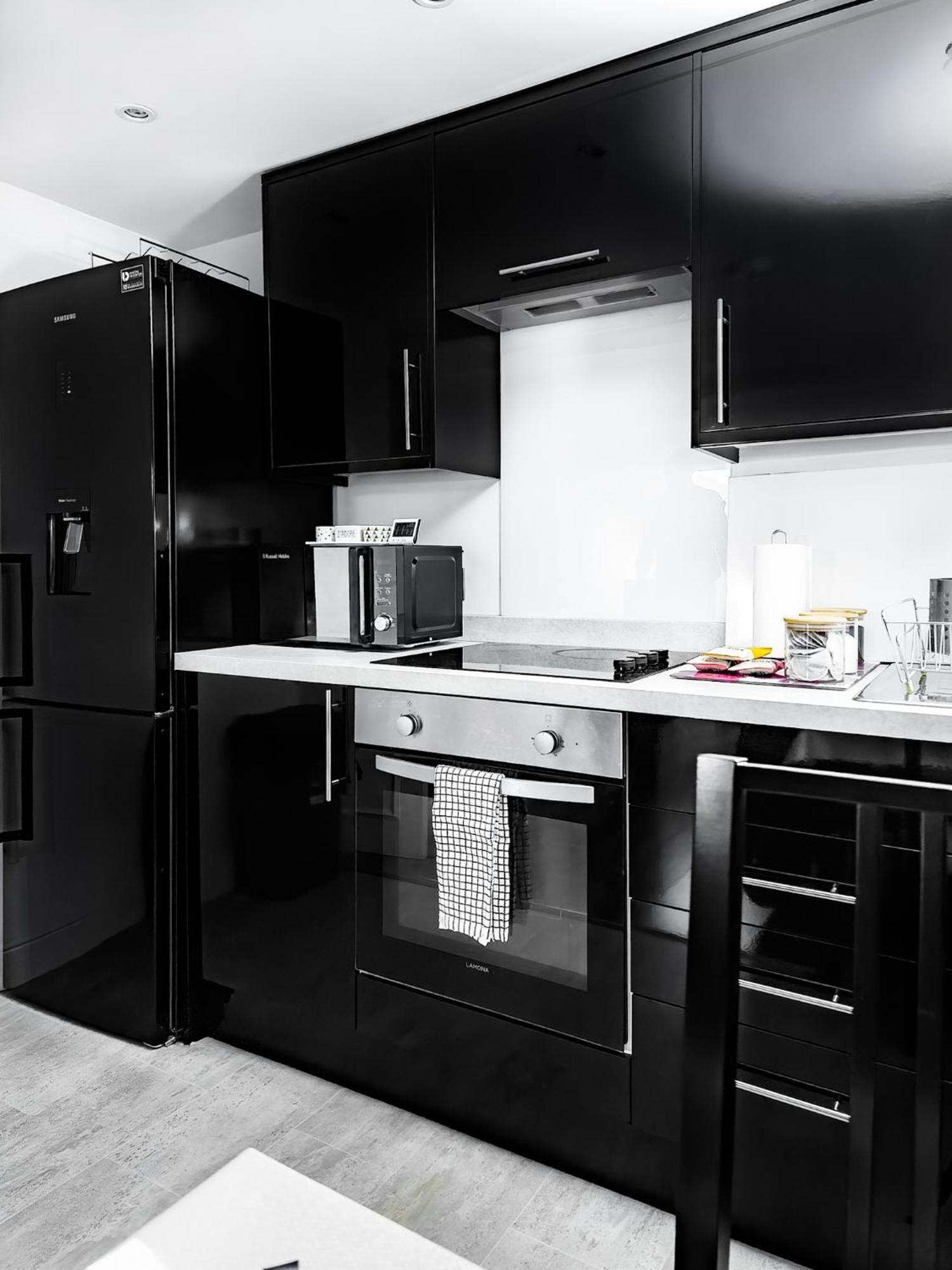 Charming London Home, Opp Arnos Grove Underground Station, Parking New Southgate Exteriör bild